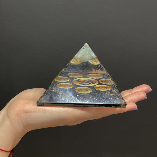 Orgonite Pyramid - Midnight Om Chakra