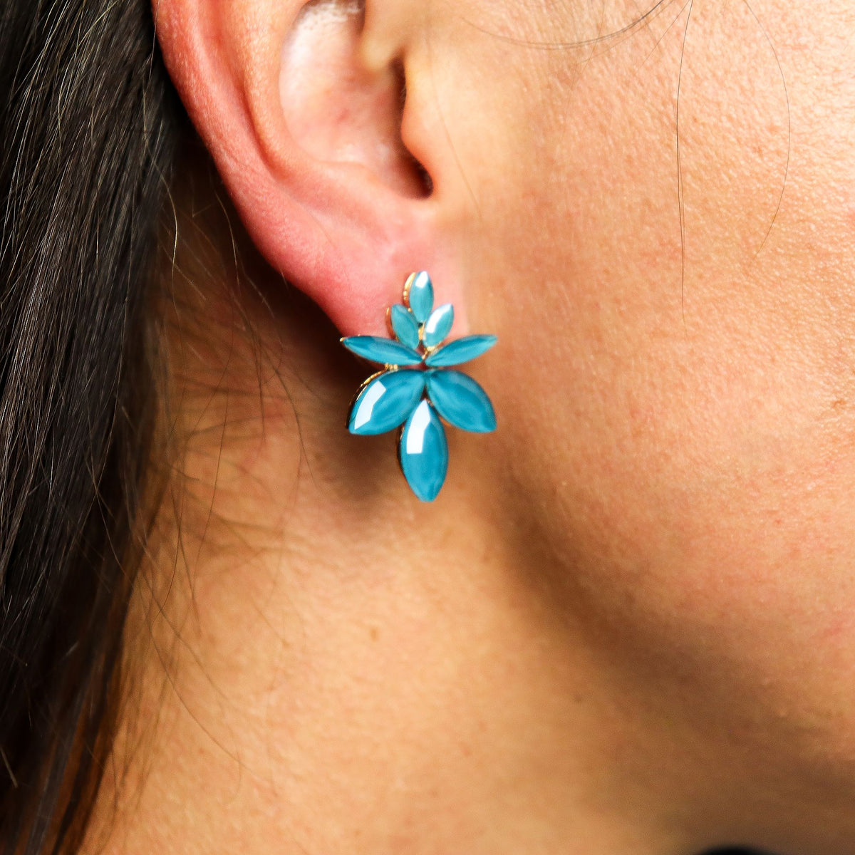 Teal Green Vintage Glass Flower Earrings