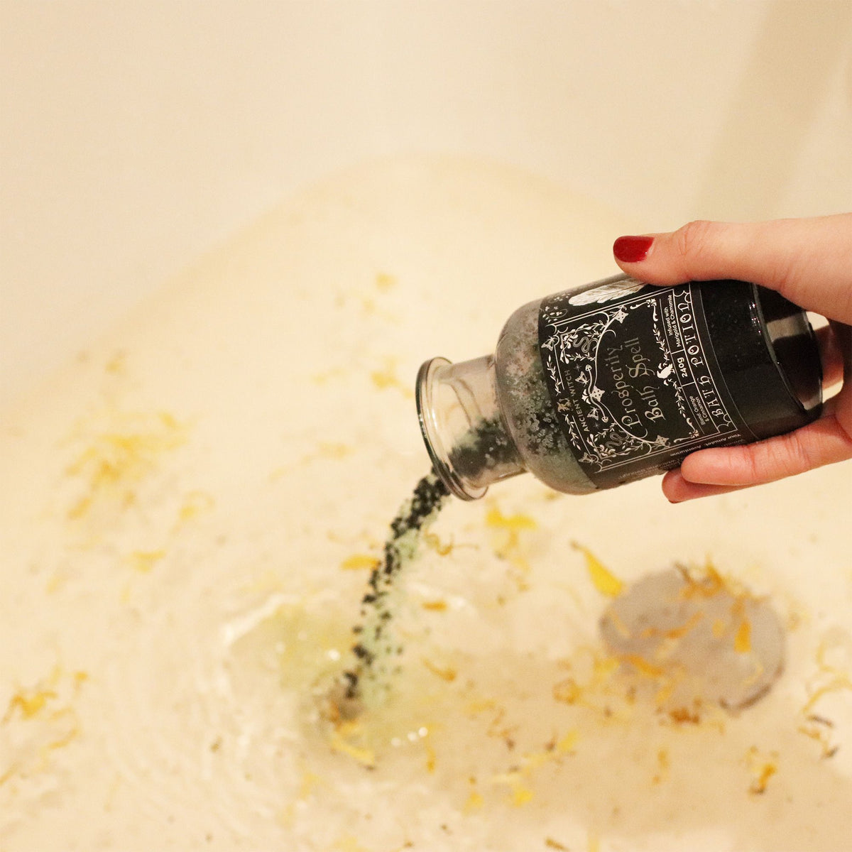 Ancient Witch Bath Potion - Crystal Amulet - Prosperity
