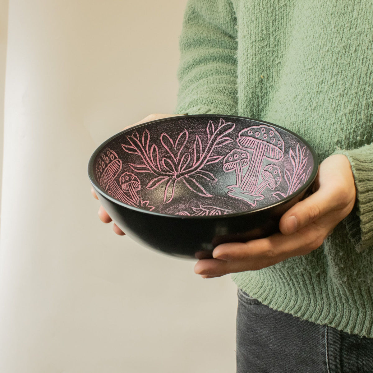 Aluminum Singing Bowl - Magic Mushroom - Pink