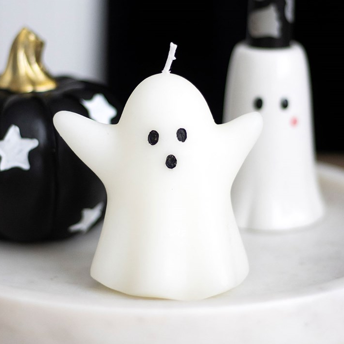 Sweet Ghost Shaped Candle
